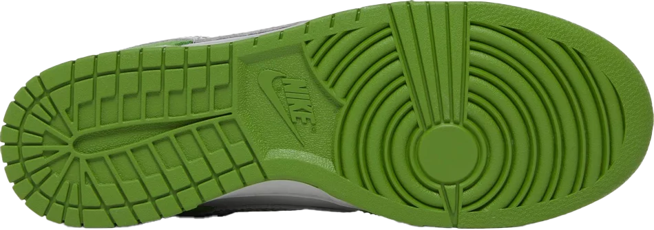 Nike Dunk Low Safari Swoosh Chlorophyll